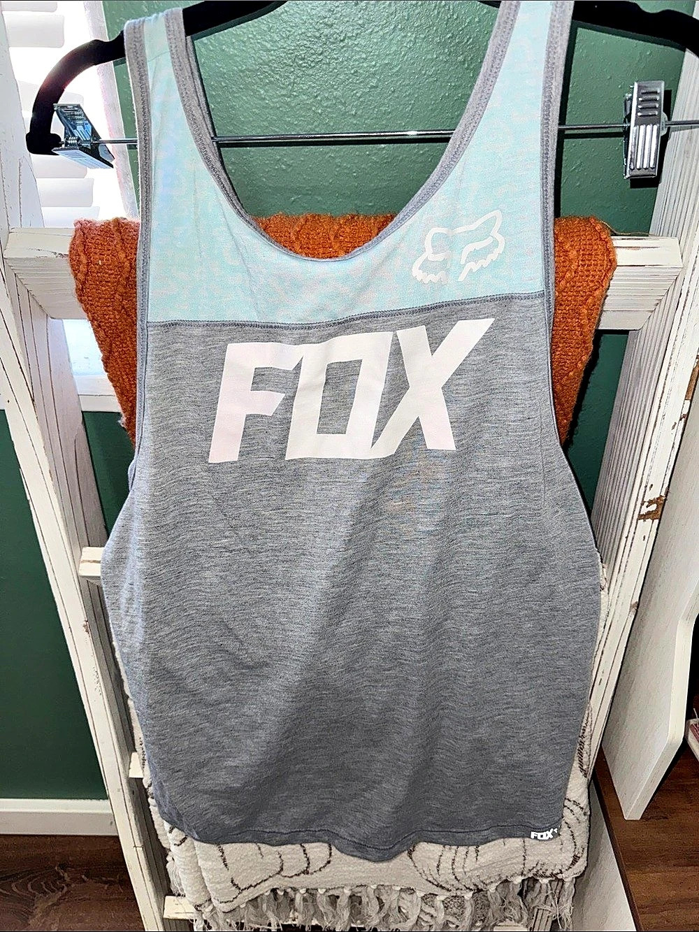 Fox Active Tank Top in Gray & Blue Size Small Like New